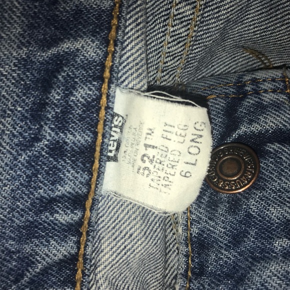 VINTAGE LEVIS 🦋✨ - Picture 5 of 5